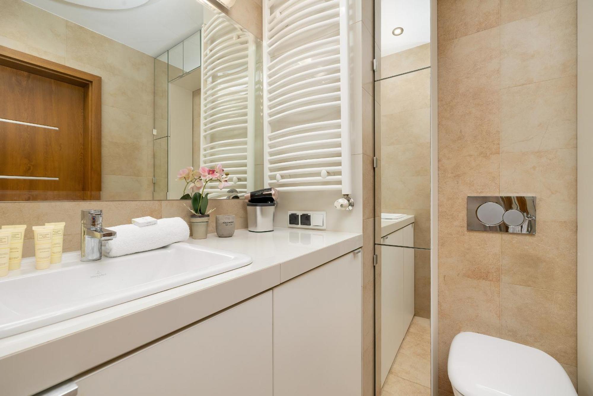 Centrum Krakowa Piekny Apartament Z Balkonem By Rent Like Home ภายนอก รูปภาพ